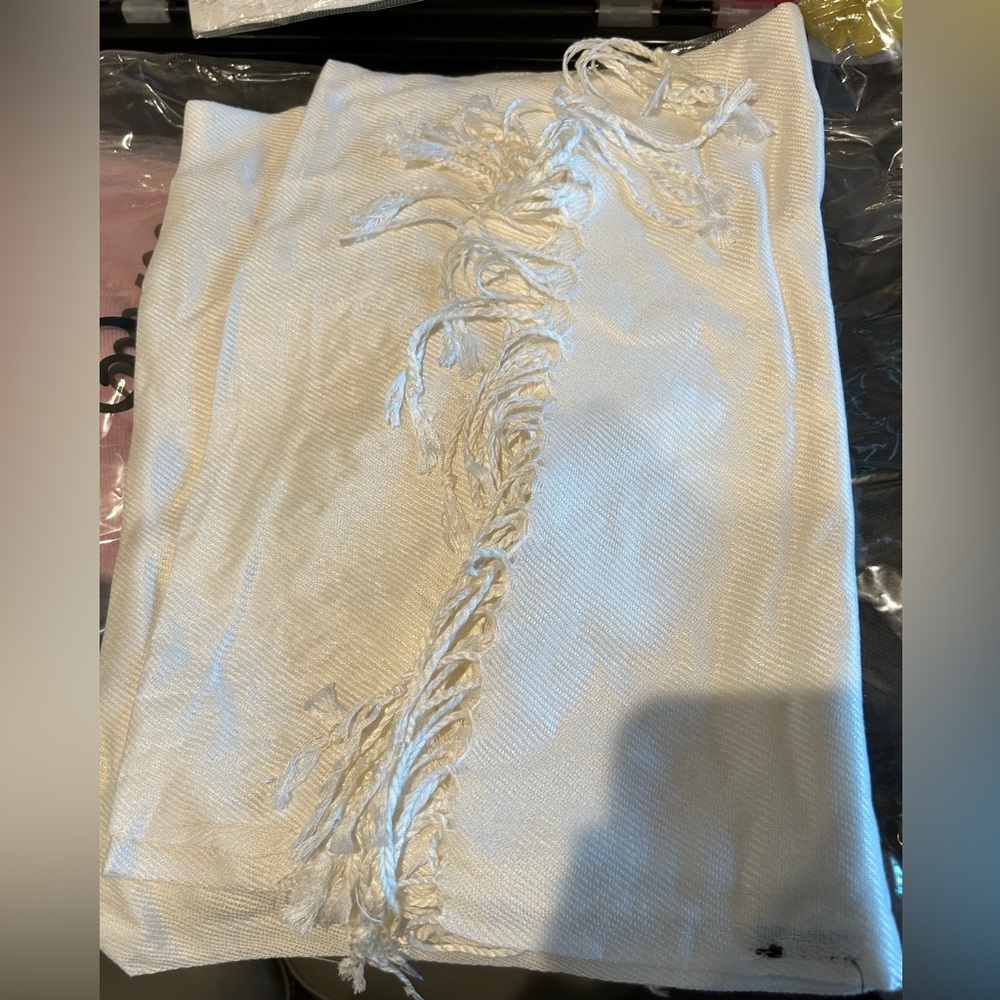 NWOT Pashmina Scarf